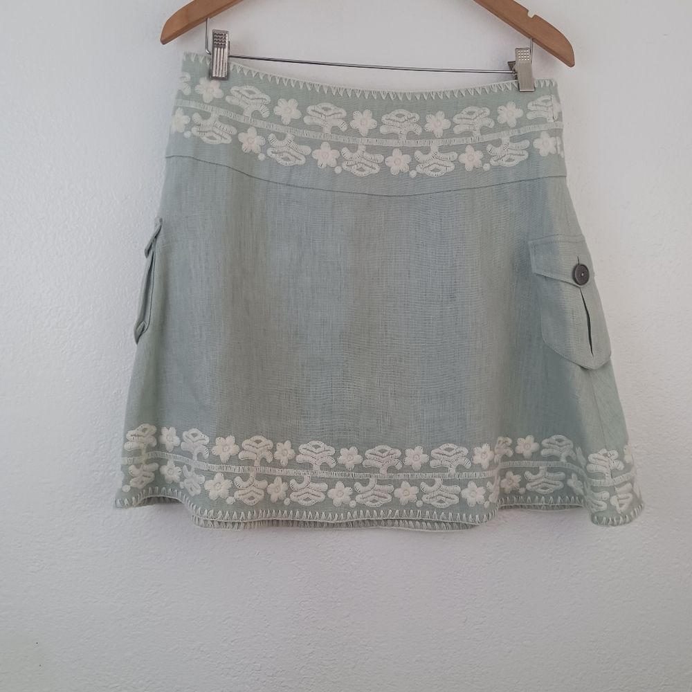 House of Dereon embroired side pockets blue linen skirt size 6